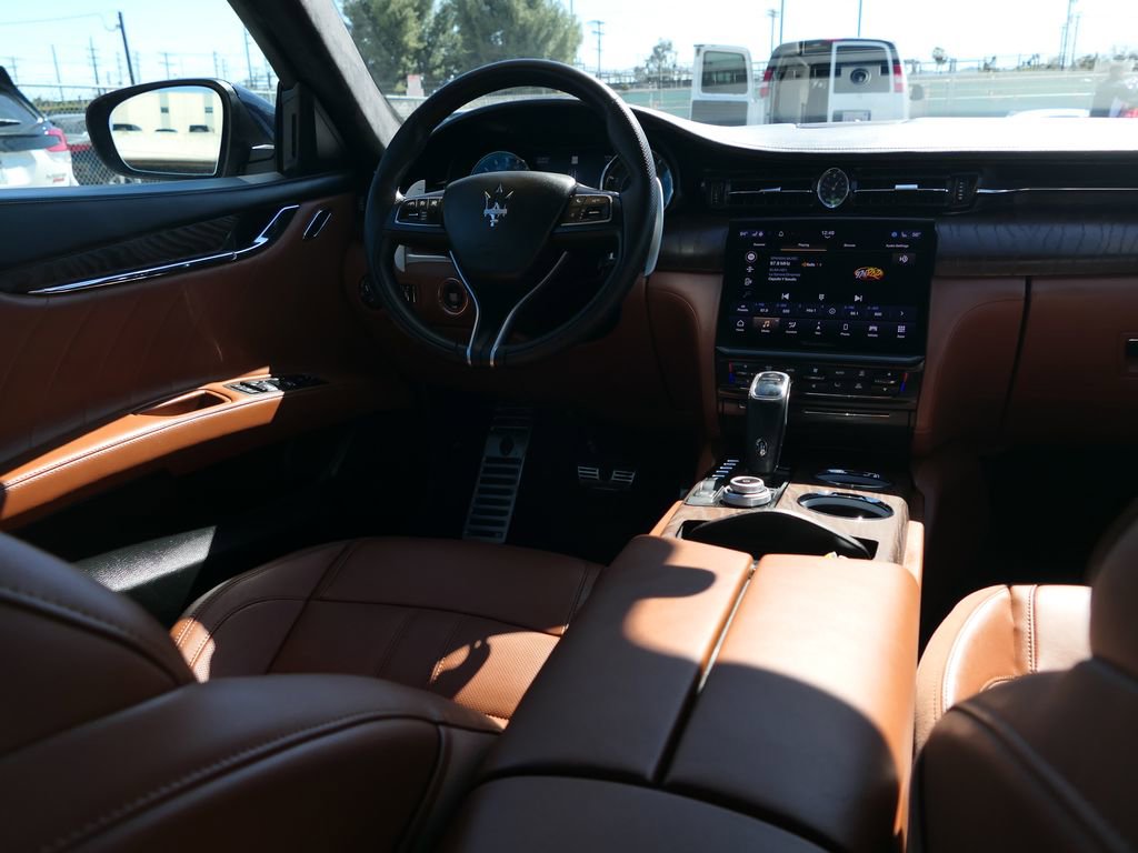 Used 2023 Maserati Quattroporte Modena image 23