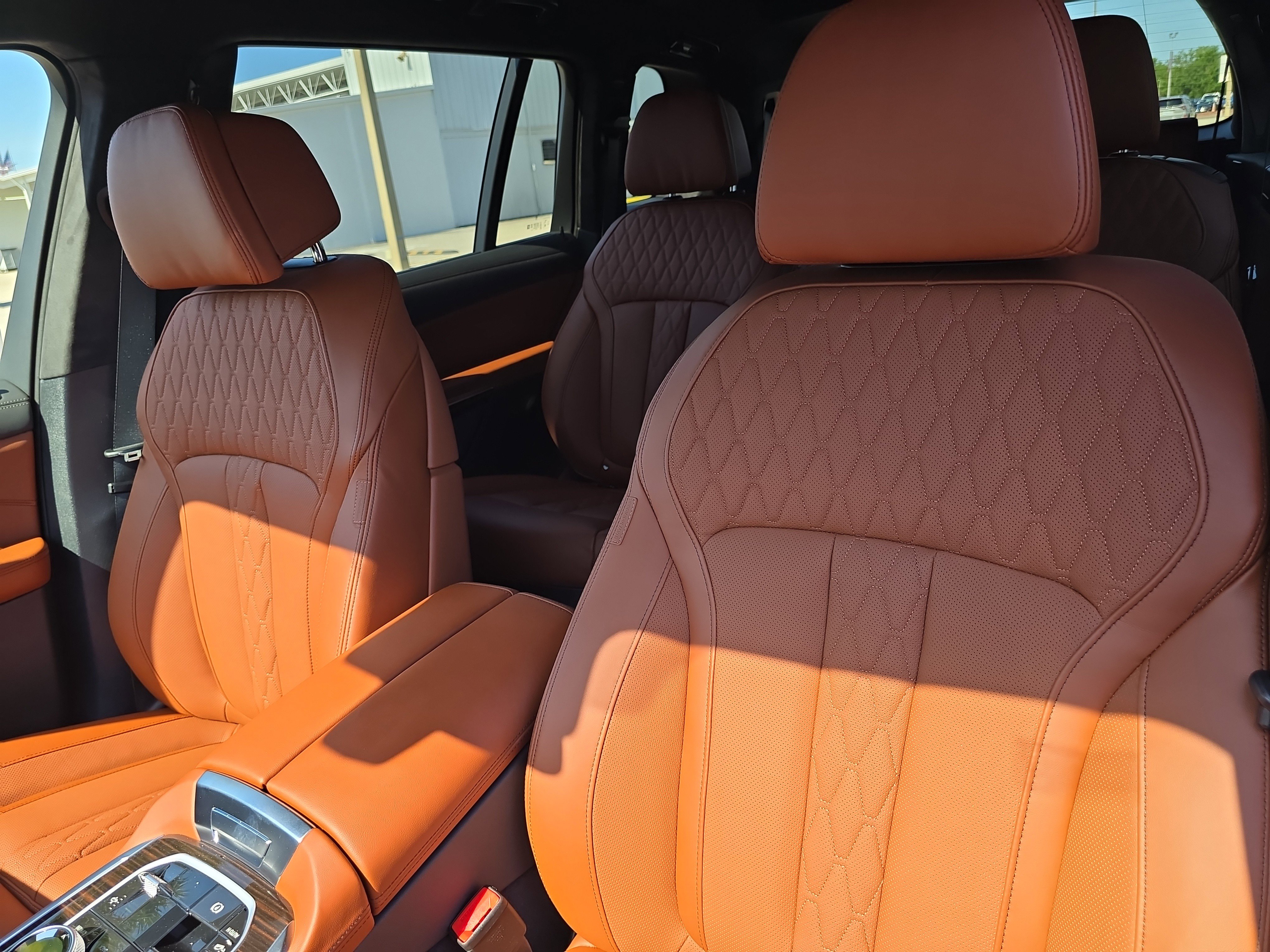 New 2026 BMW X7 M60i image 24