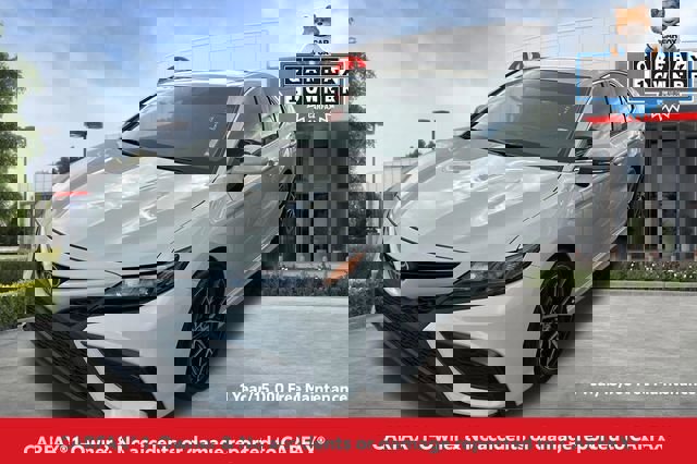 Certified 2024 Toyota Camry SE w/ Cold Weather Package image 2