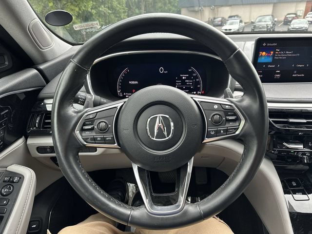 Used 2024 Acura MDX SH-AWD w/ Technology Package image 16