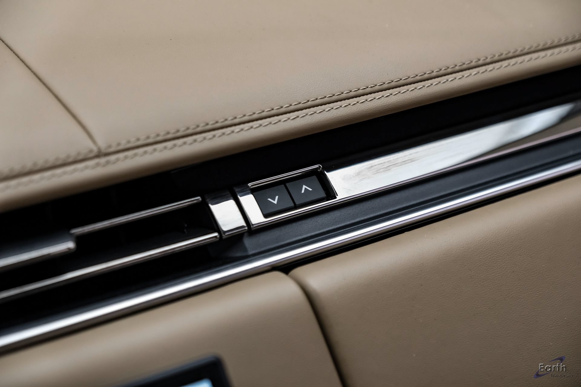 Used 2024 Land Rover Range Rover SV AWD/4WD image 63
