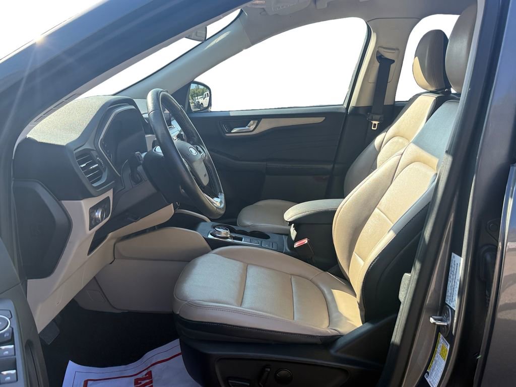 Used 2021 Ford Escape SEL image 6