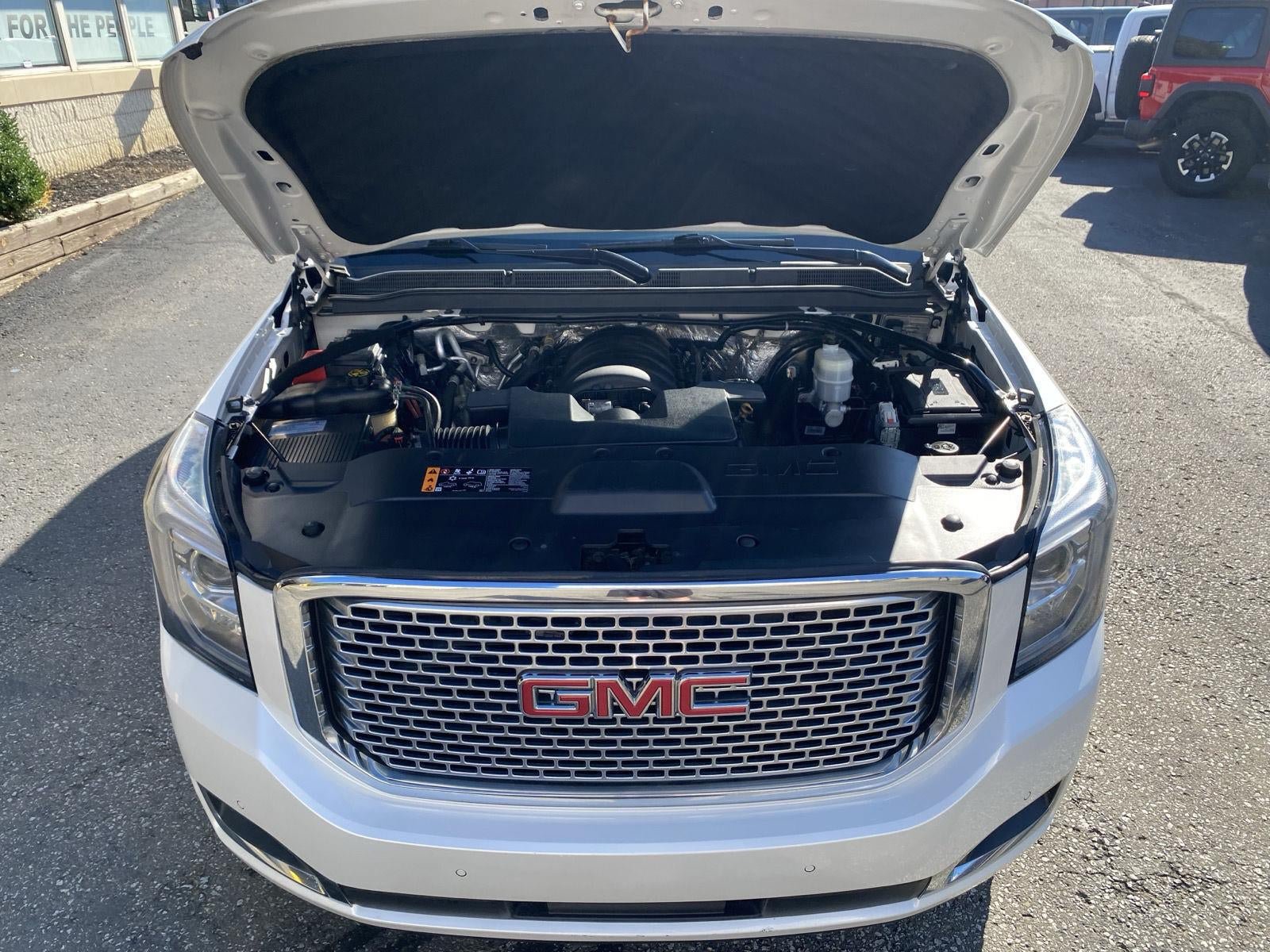 Used 2017 GMC Yukon XL Denali w/ Open Road Package AWD/4WD image 42