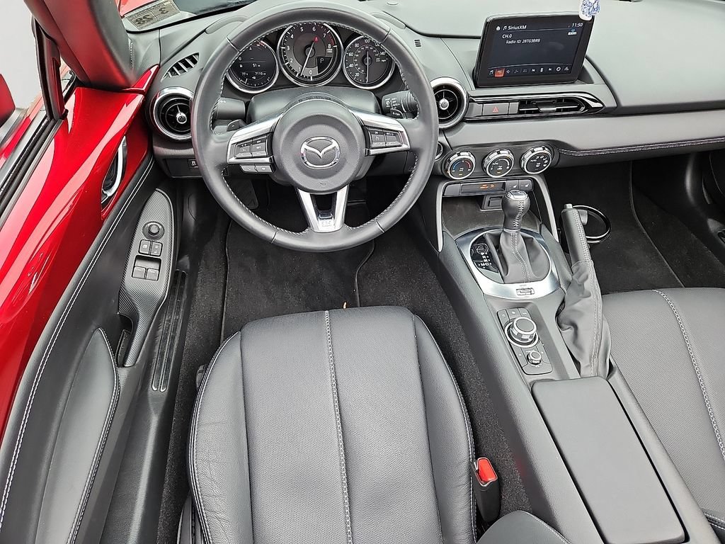 Used 2023 MAZDA MX-5 Miata Grand Touring RWD image 8