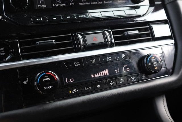 Certified 2025 Nissan Pathfinder SL w/ SL Premium Package FWD image 18