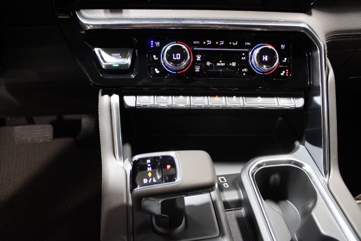 New 2026 GMC Sierra 1500 Denali w/ Denali Reserve Package AWD/4WD image 36