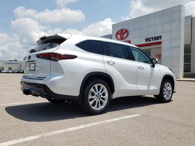 New 2026 Toyota Highlander Limited AWD/4WD image 5