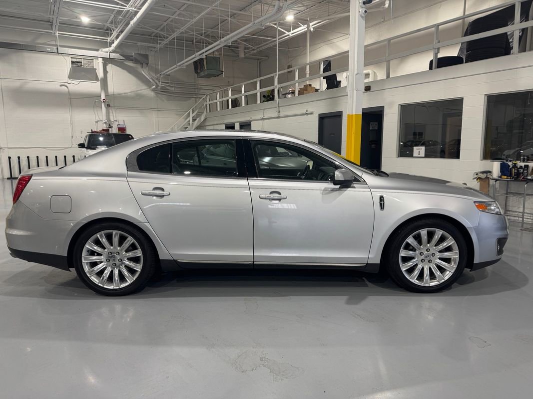 Used 2012 Lincoln MKS AWD image 8
