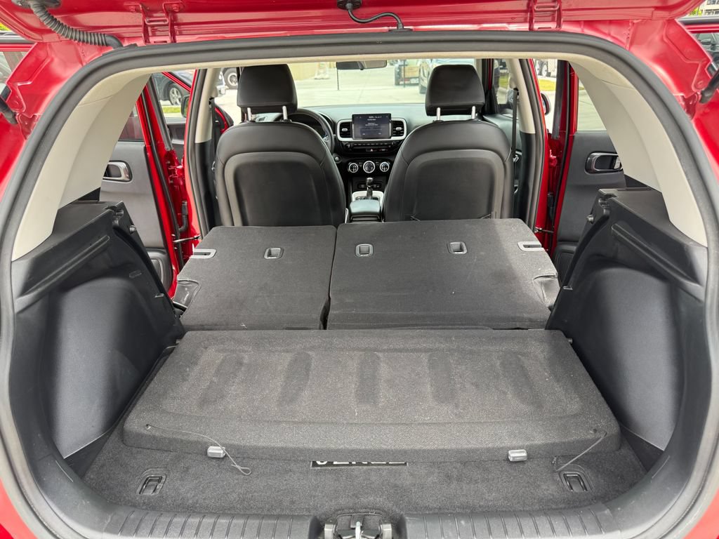 Used 2024 Hyundai Venue Limited FWD image 31