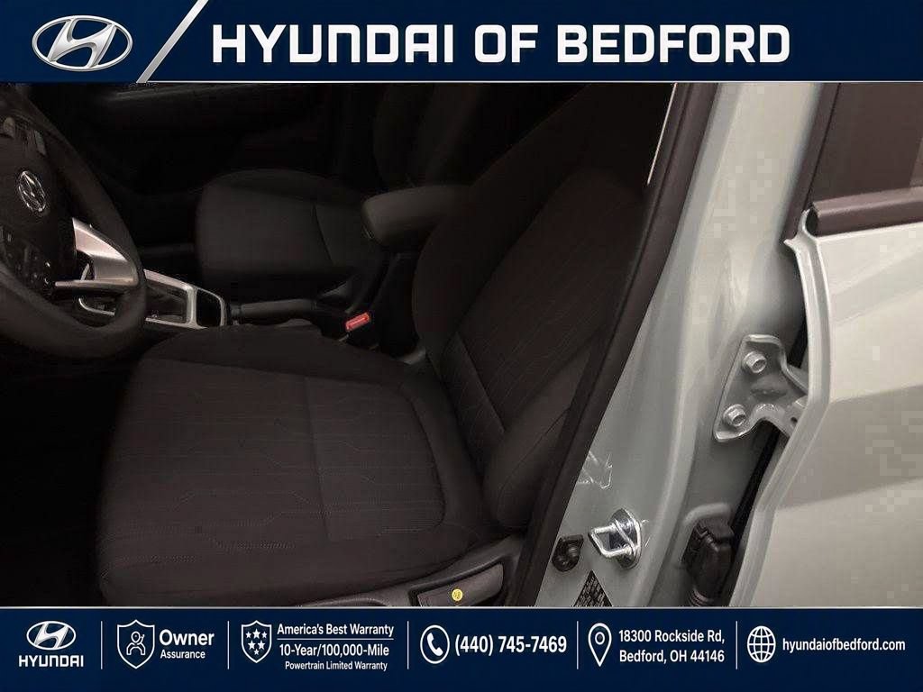 Certified 2026 Hyundai Venue SE FWD image 28