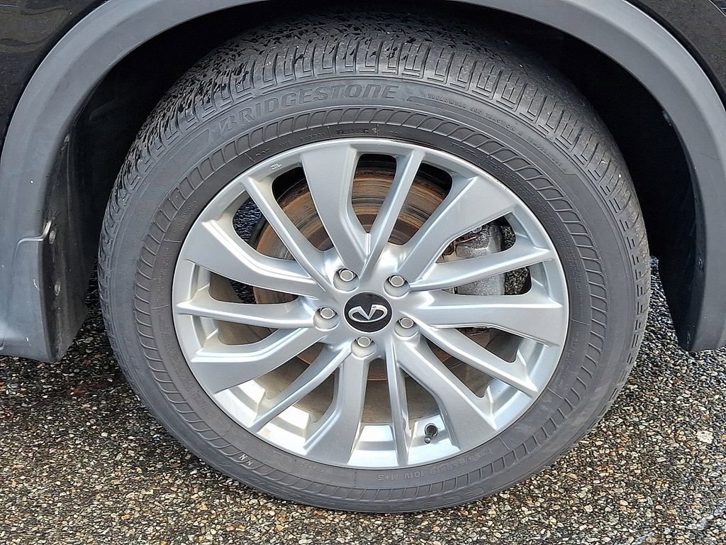Used 2023 INFINITI QX50 Luxe image 9