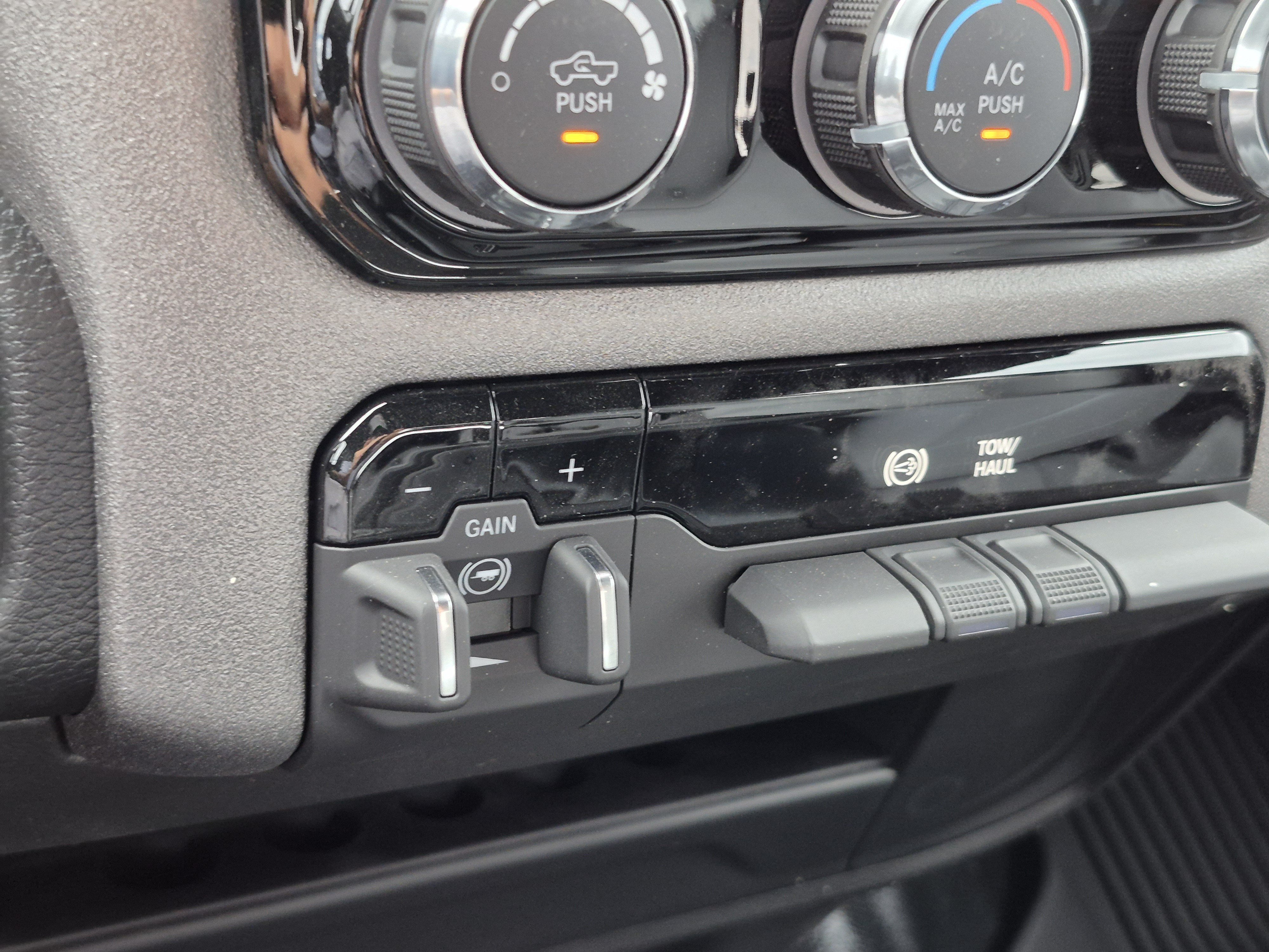 New 2026 RAM 3500 Tradesman AWD/4WD image 20