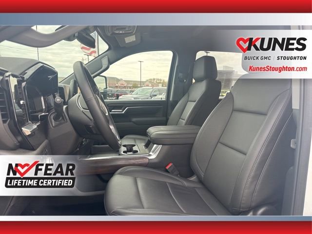 Used 2025 GMC Sierra 2500 SLT w/ SLT Premium Package image 14