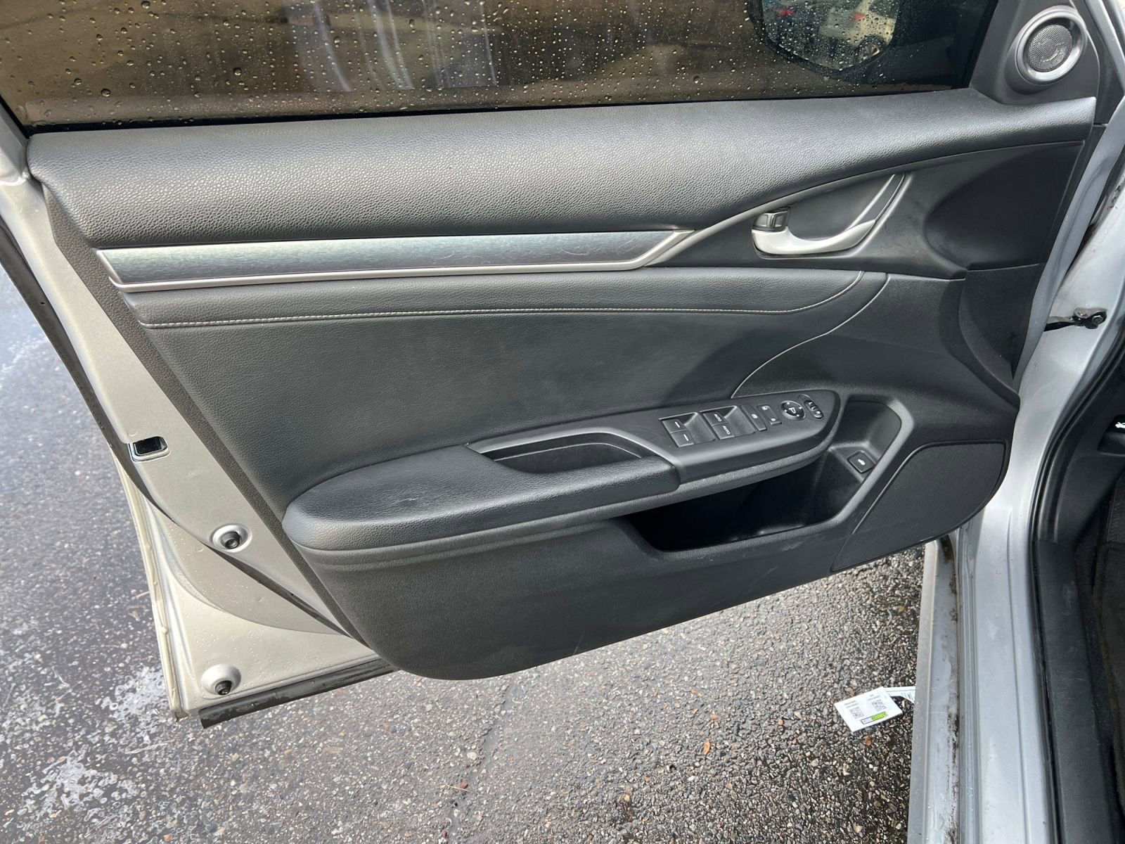 Used 2018 Honda Civic EX-L image 19