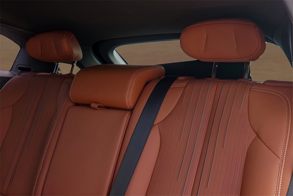 New 2026 Cadillac Optiq Luxury 2 image 14