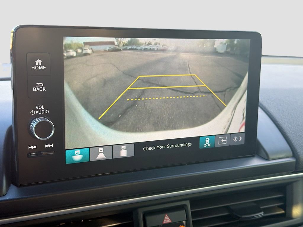 Used 2024 Honda Pilot Touring image 14