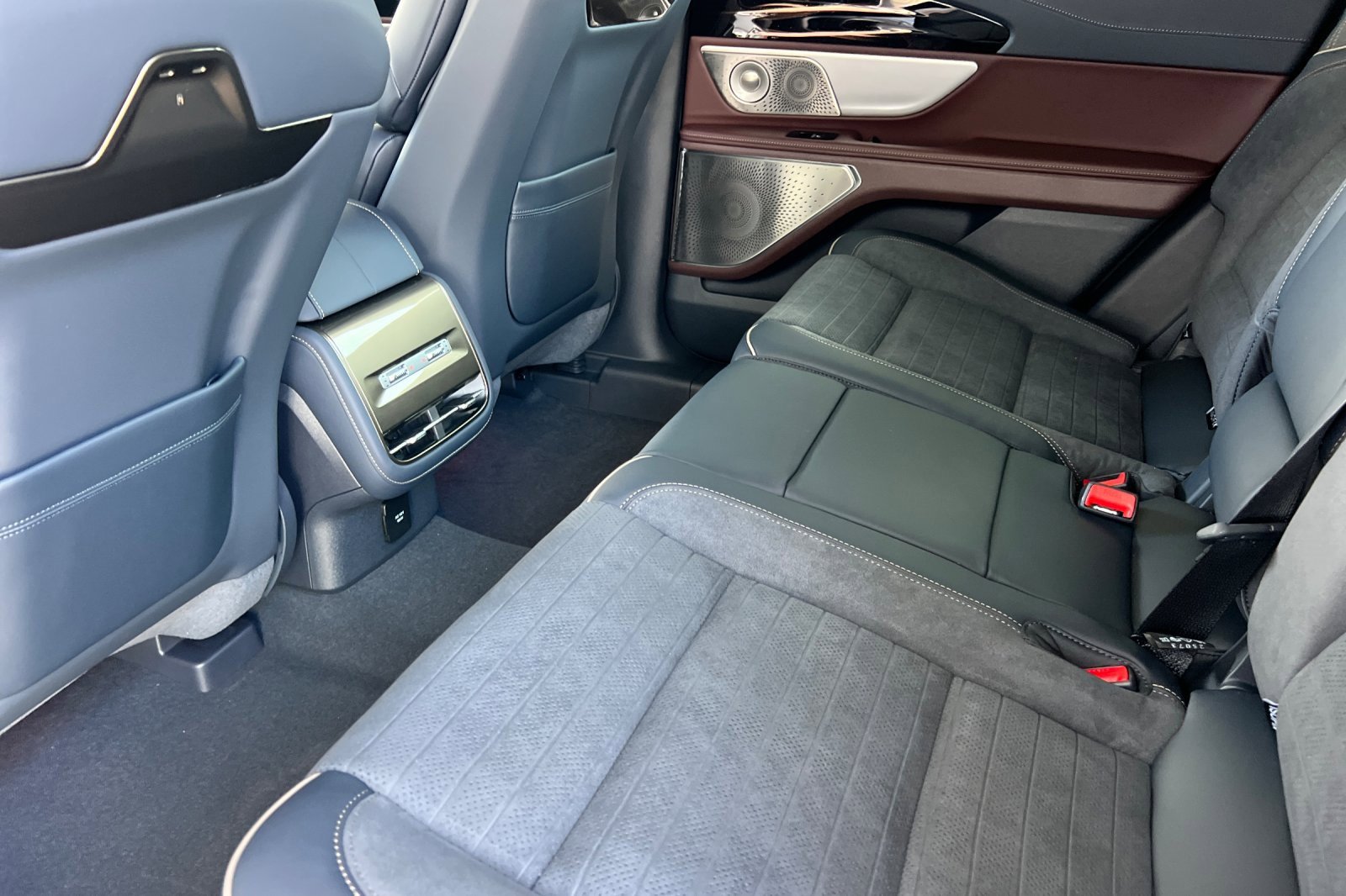 New 2026 Lincoln Nautilus Black Label image 10