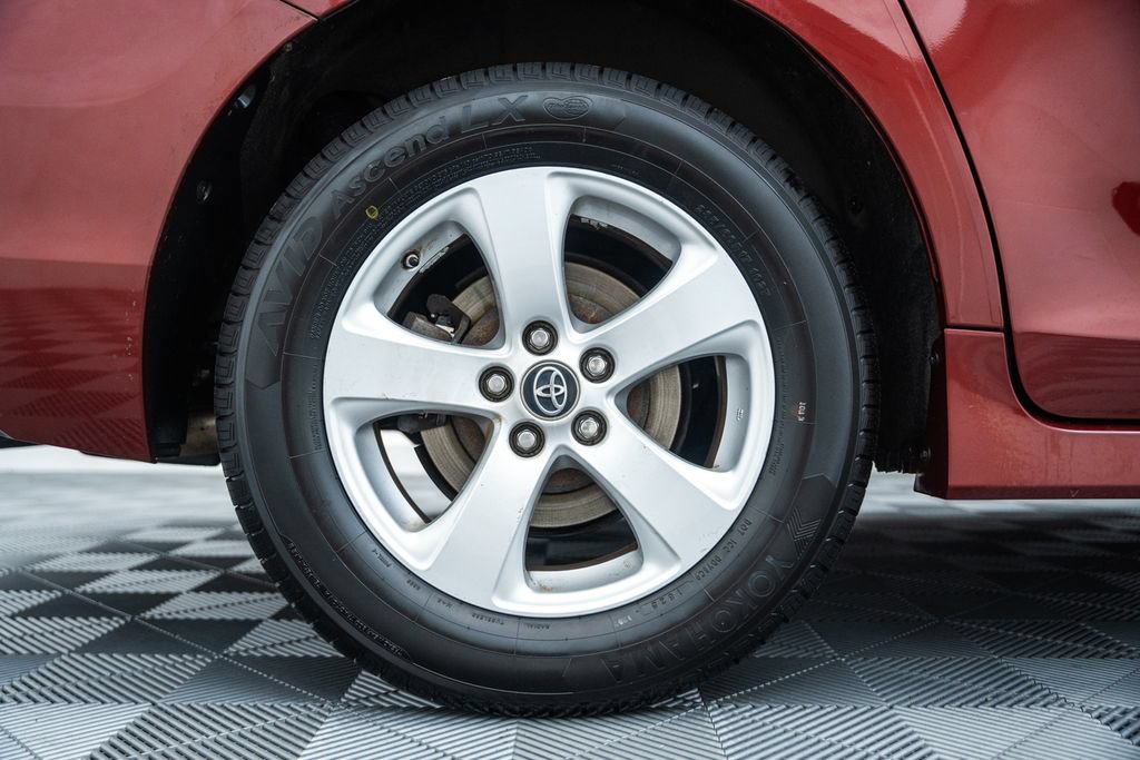 Used 2020 Toyota Sienna LE w/ LE Preferred Package FWD image 19