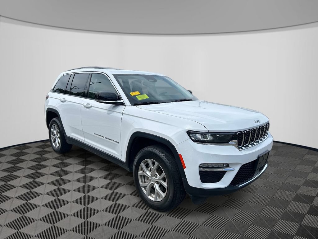 Used 2023 Jeep Grand Cherokee Limited AWD/4WD image 7