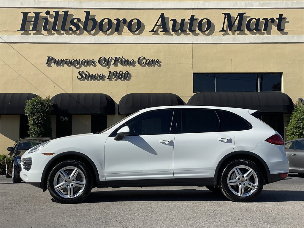 Used 2014 Porsche Cayenne S AWD/4WD image 3