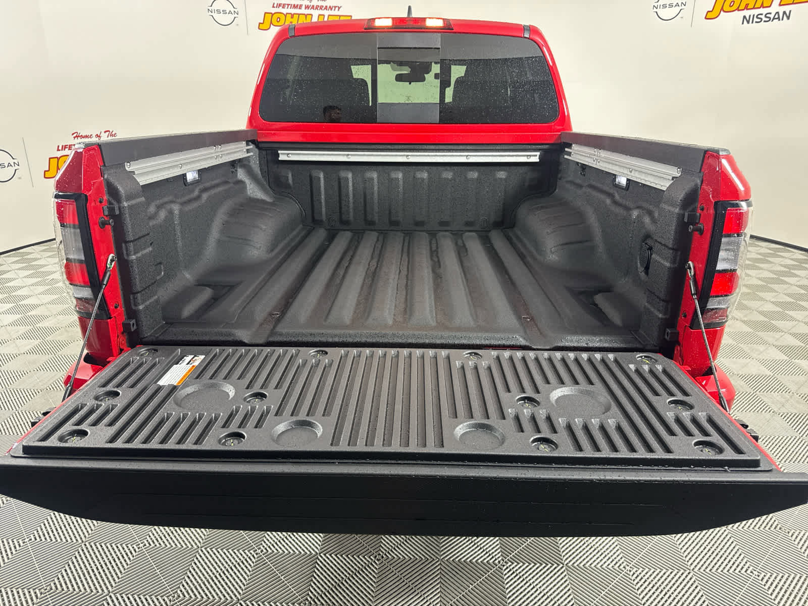 New 2026 Nissan Frontier SV image 5