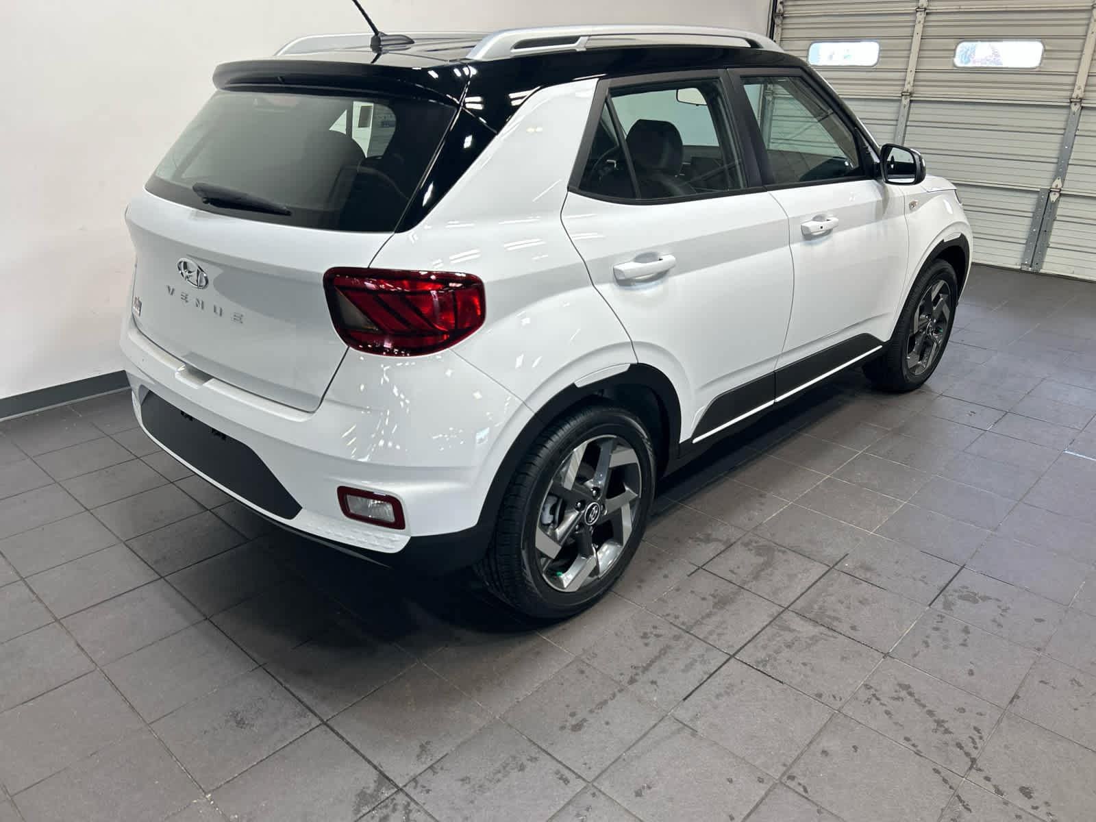 New 2026 Hyundai Venue SEL FWD image 3
