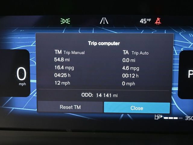 Used 2023 Volvo XC40 B5 Ultimate w/ Climate Package image 27