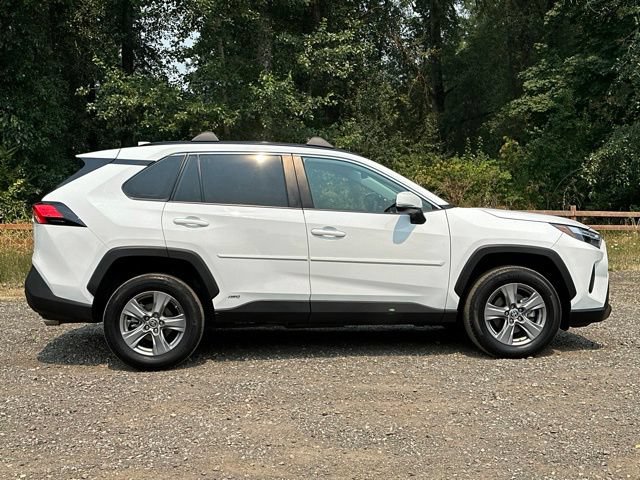 Used 2023 Toyota RAV4 LE AWD/4WD image 10