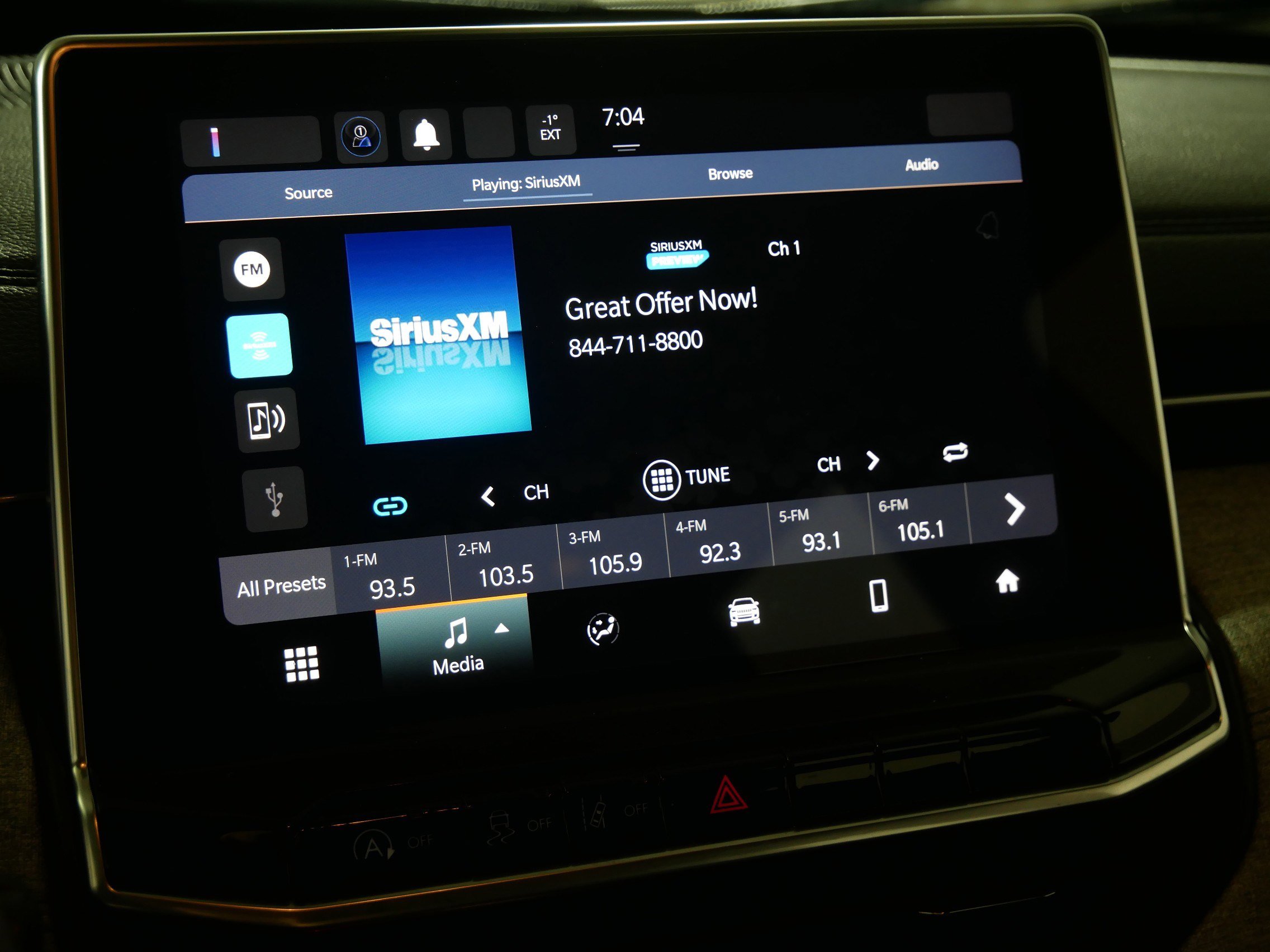 Used 2023 Jeep Compass Sport image 22