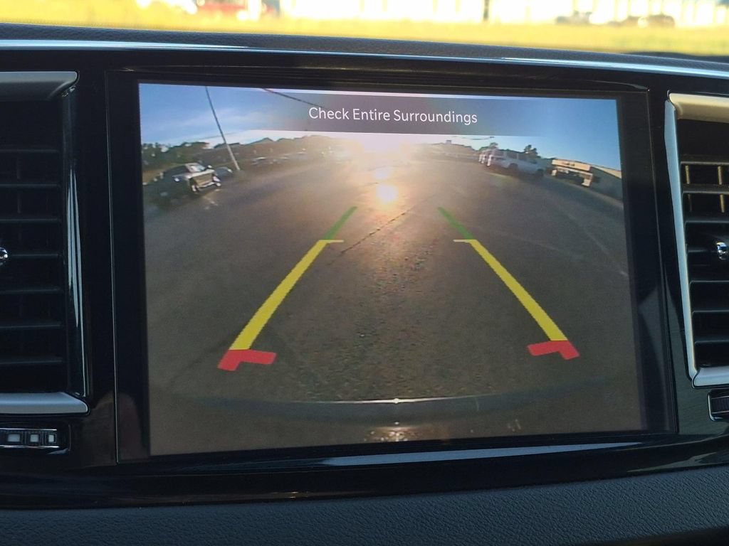 Used 2025 Chrysler Pacifica Select FWD image 29