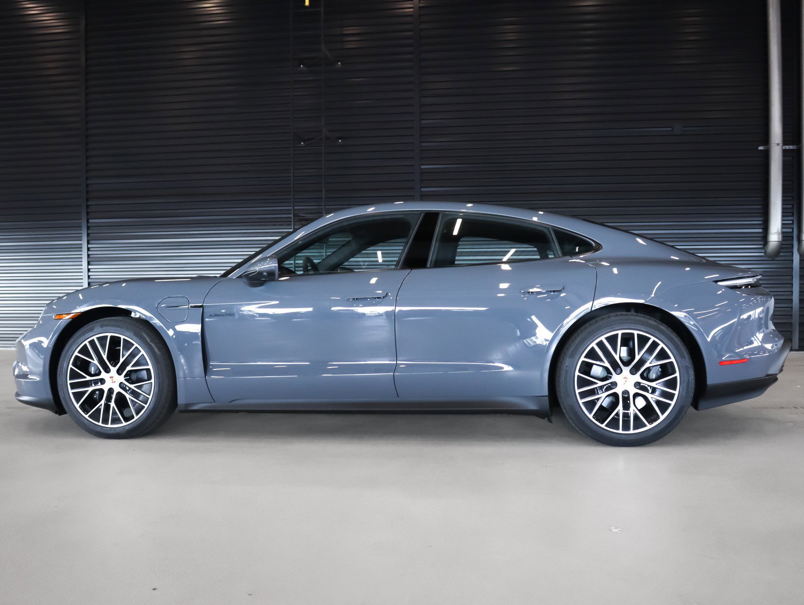 New 2026 Porsche Taycan image 2