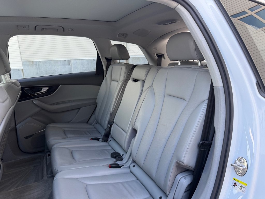 Used 2018 Audi Q7 3.0T Premium Plus w/ Premium Plus Package AWD/4WD image 26