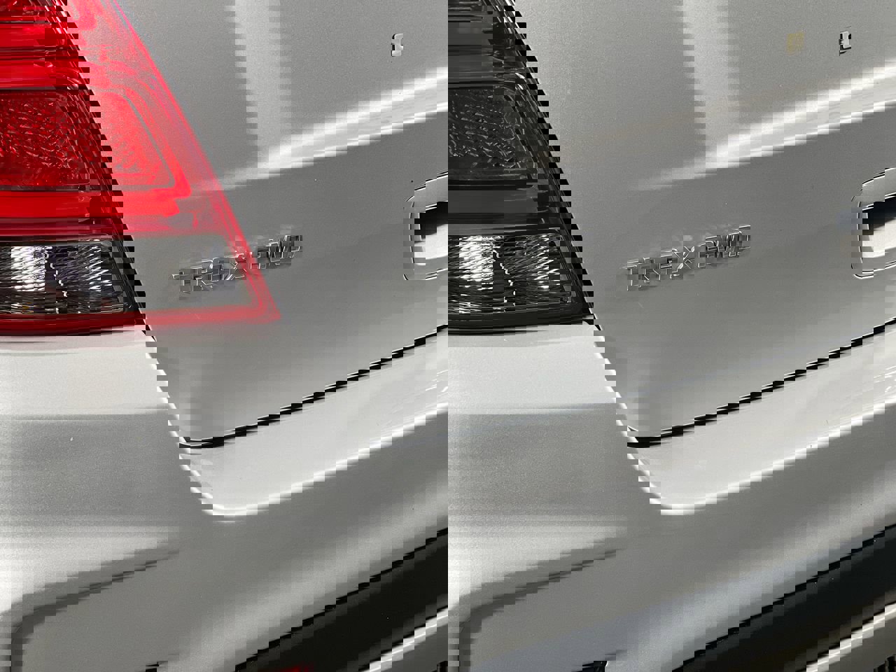 Used 2022 Chevrolet Trax LT w/ LT Convenience Package image 5