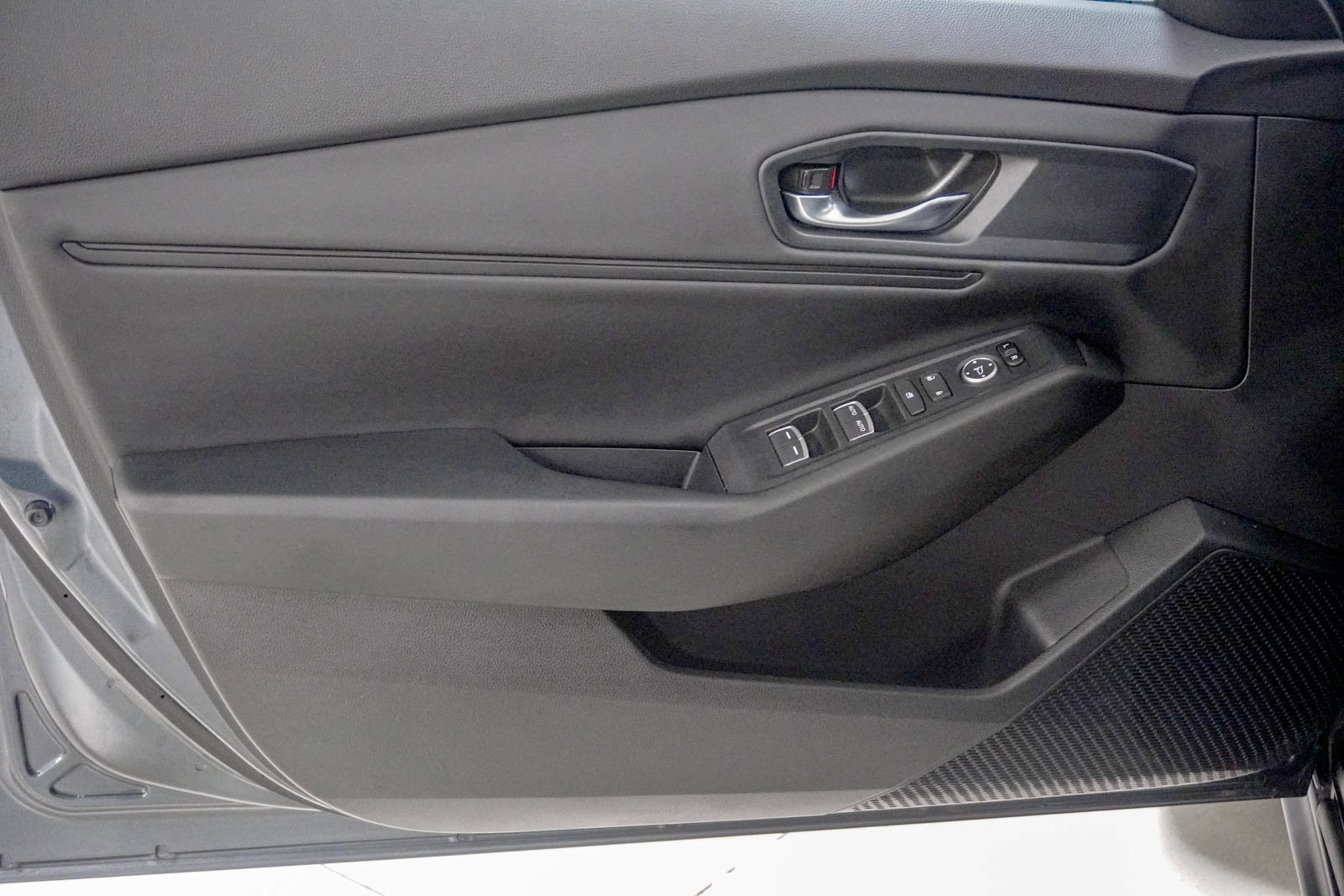 Used 2023 Honda Accord EX image 17