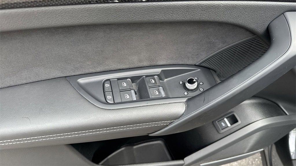 Used 2023 Audi SQ5 Premium Plus w/ Premium Plus Package image 41