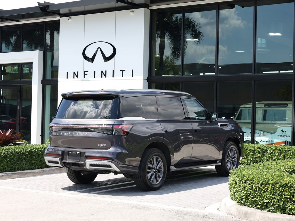 Certified 2025 INFINITI QX80 Pure image 4