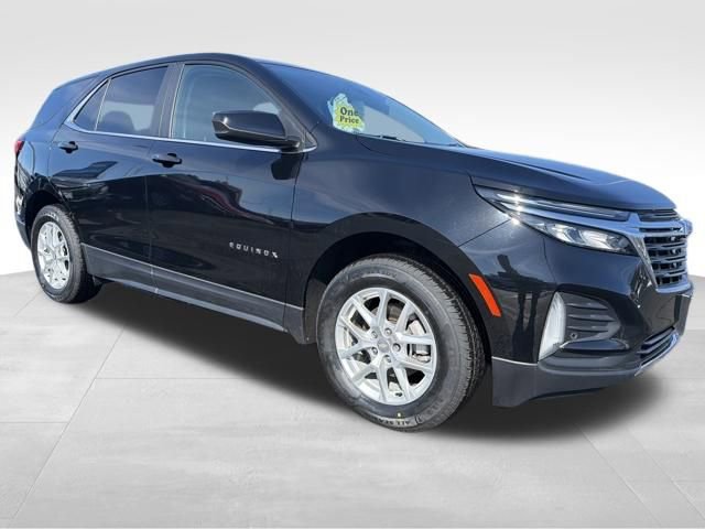 Used 2024 Chevrolet Equinox LT w/ LPO, Floor Liner Package image 9