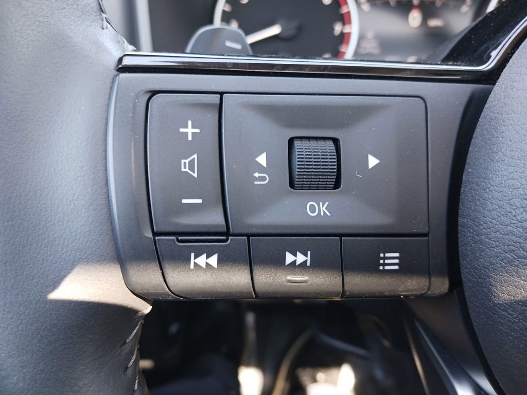 Used 2023 Nissan Rogue SL w/ SL Premium Package AWD/4WD image 14