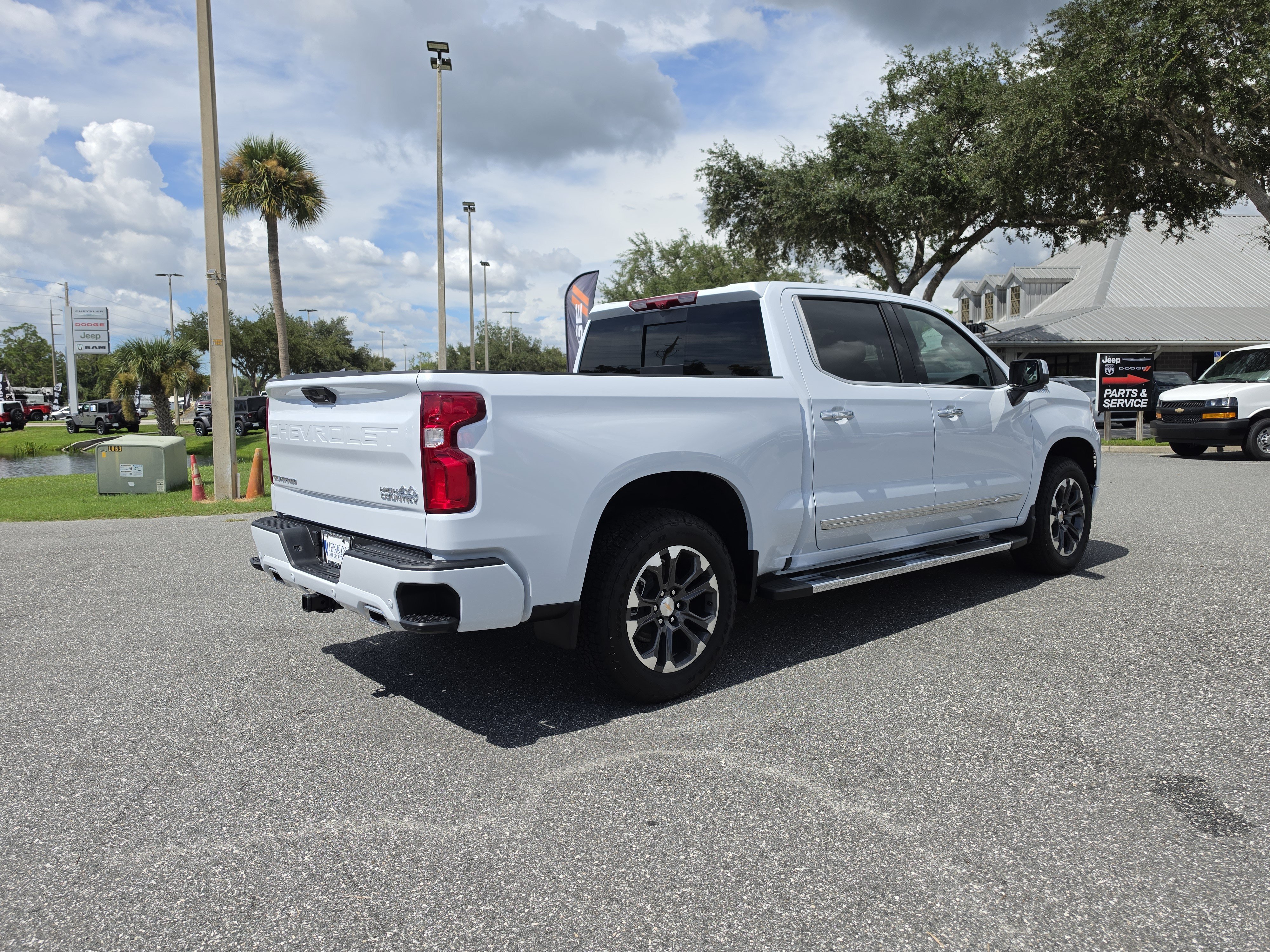 New 2026 Chevrolet Silverado 1500 High Country w/ Technology Package AWD/4WD image 4