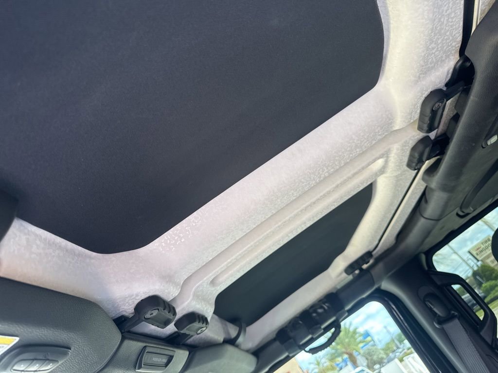 Used 2018 Jeep Wrangler Unlimited Sahara image 19