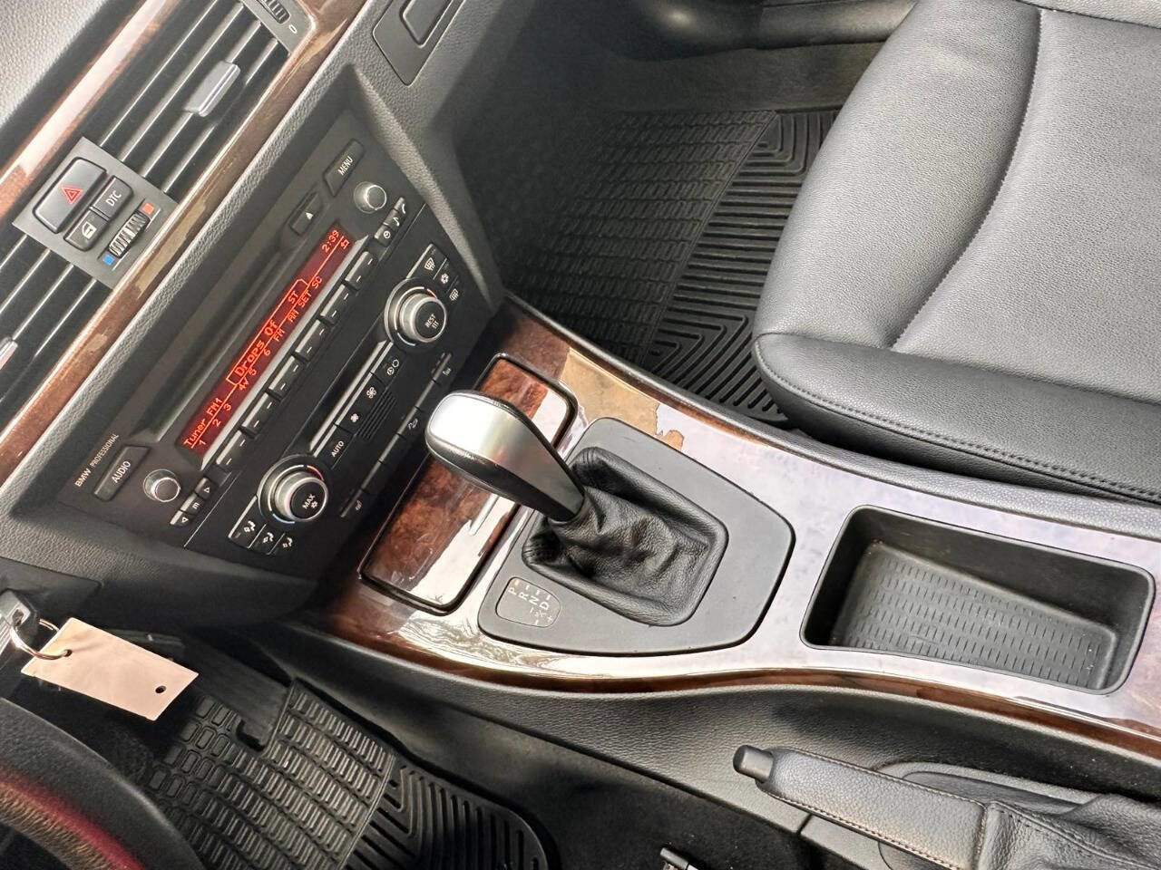 Used 2009 BMW 328i xDrive 328i xDrive AWD 4dr Sedan SULE image 19