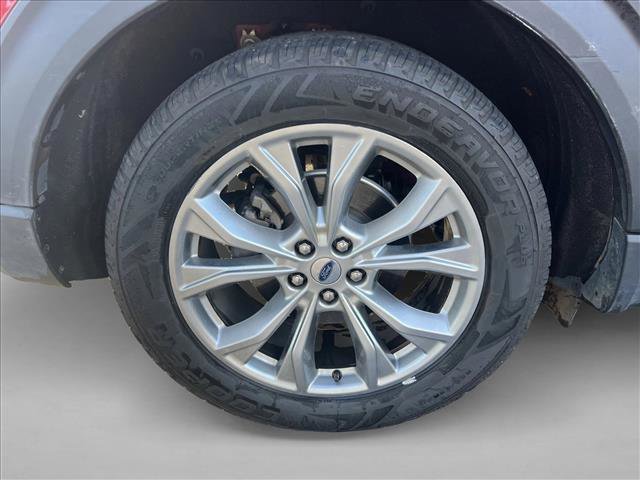 Used 2021 Ford Explorer XLT w/ Equipment Group 202A image 24