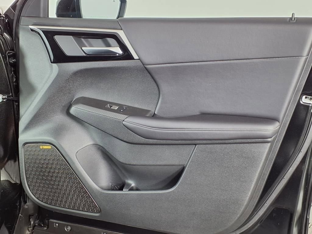 Used 2025 Mitsubishi Outlander SE AWD/4WD image 8