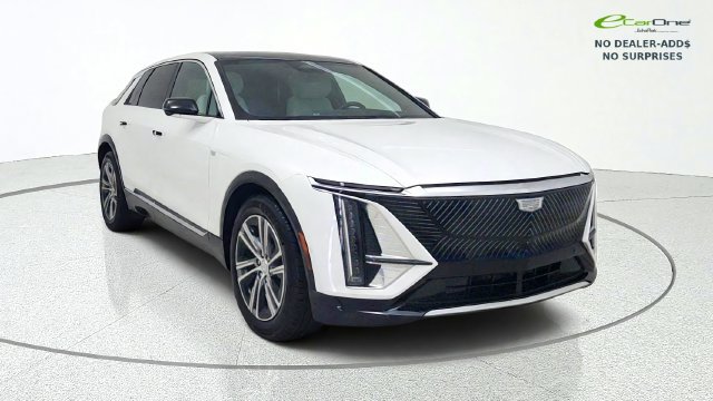 Used 2025 Cadillac Lyriq Luxury w/ LPO, Floor Liner Package