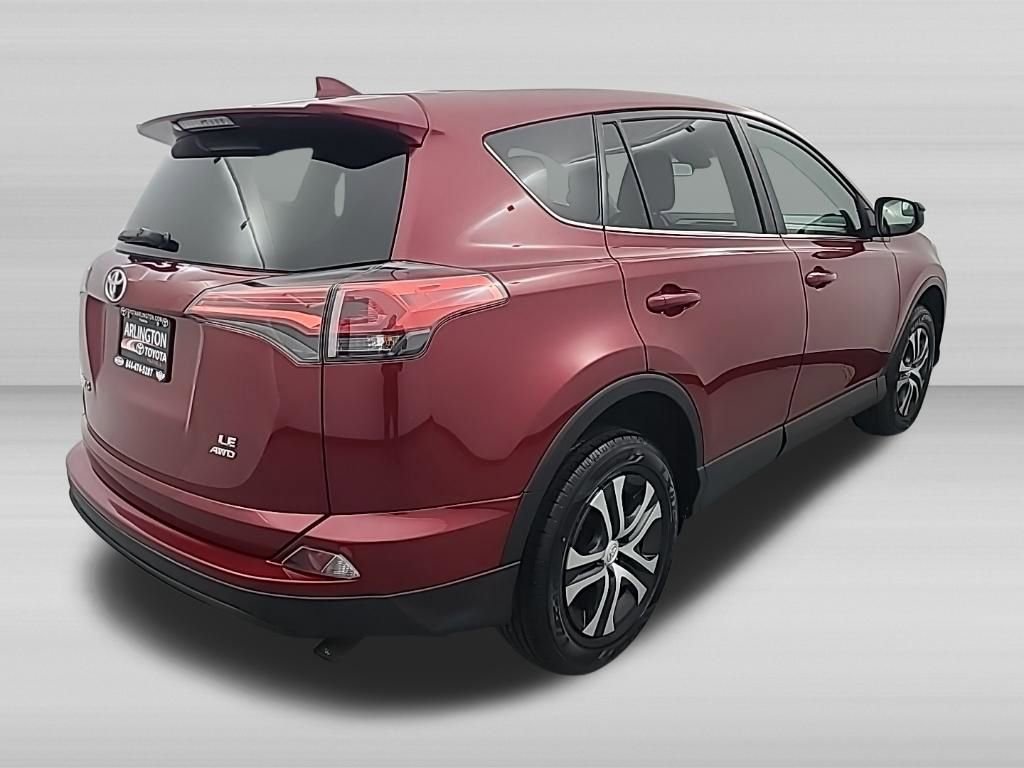 Used 2018 Toyota RAV4 LE image 3