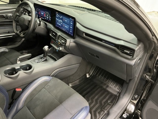 Used 2024 Ford Mustang Dark Horse image 17