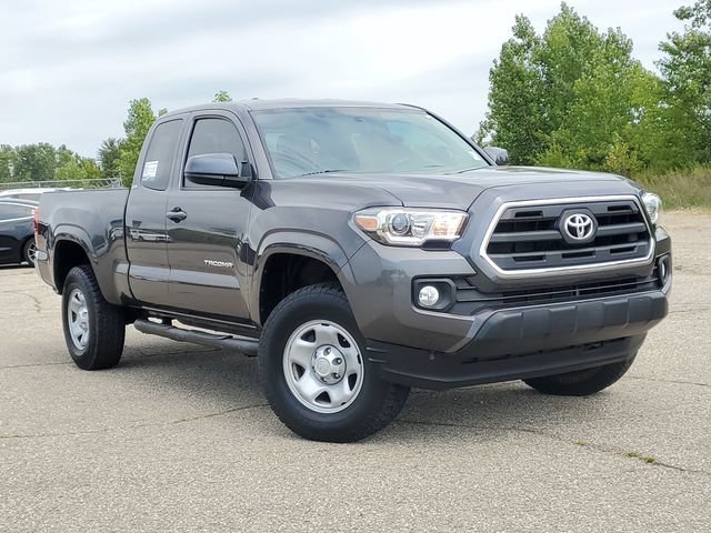 Used 2016 Toyota Tacoma SR5 w/ Towing Package