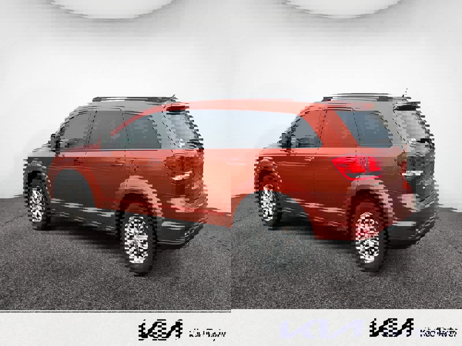 Used 2013 Dodge Journey SXT w/ Flexible Seating Group image 3