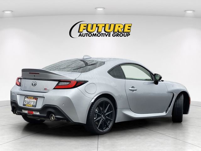 Used 2025 Toyota GR86 Premium w/ ALL Weather Mat Package (TMS) image 4