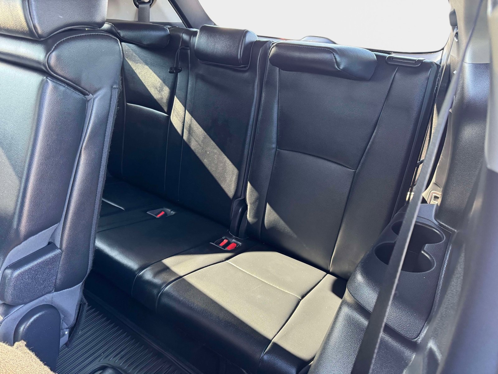 Used 2022 Toyota Highlander XLE image 14